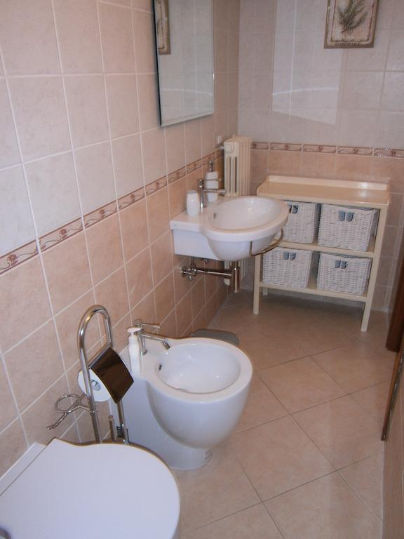 Apartament Il Giglio Rosso Neapol Pokój zdjęcie