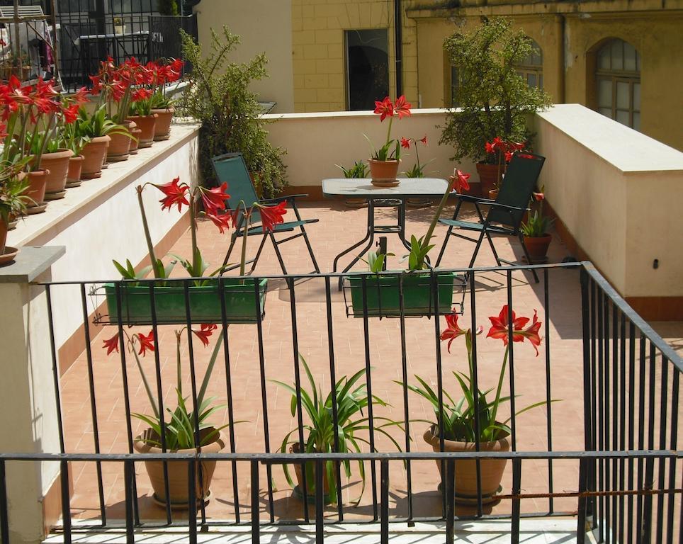 Apartament Il Giglio Rosso Neapol Pokój zdjęcie